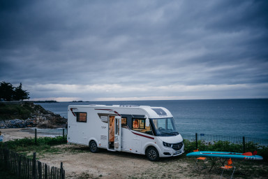 autostar-camping-car-plage