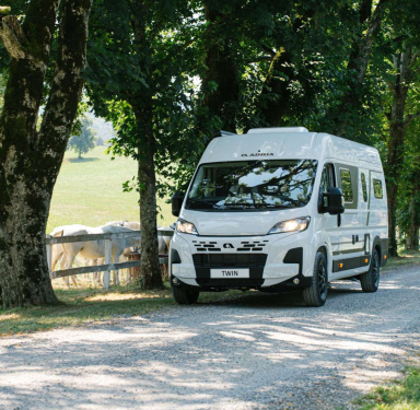 adria-van-home-square